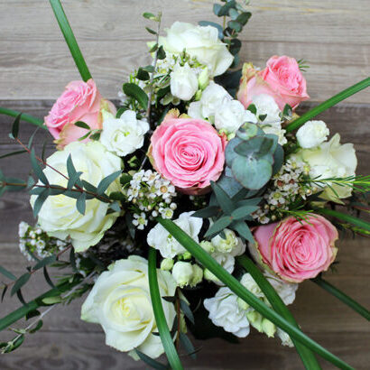 Bouquet of Roses in White/Pink