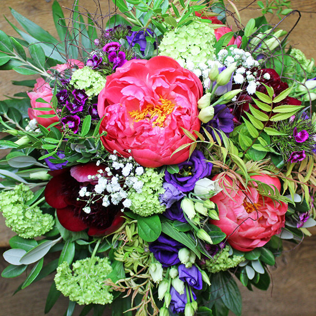 Bouquet of the Month May Premium